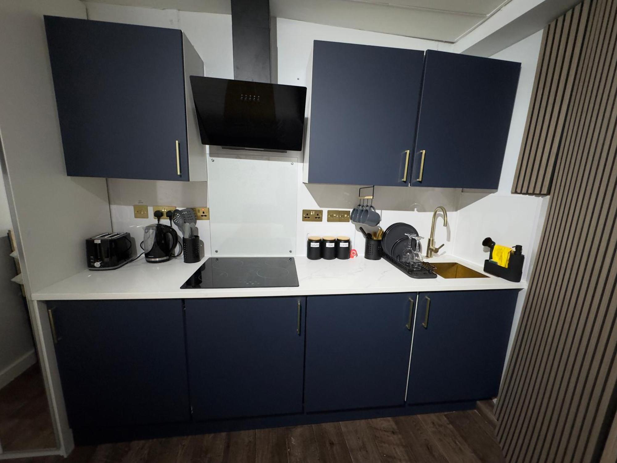 Newly Renovated Studio In Center Luton  Extérieur photo